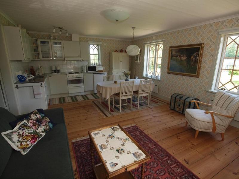 موتالا Bjoerka Storgard B&B الغرفة الصورة