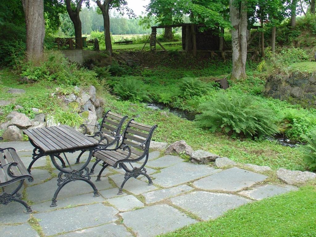 موتالا Bjoerka Storgard B&B الغرفة الصورة